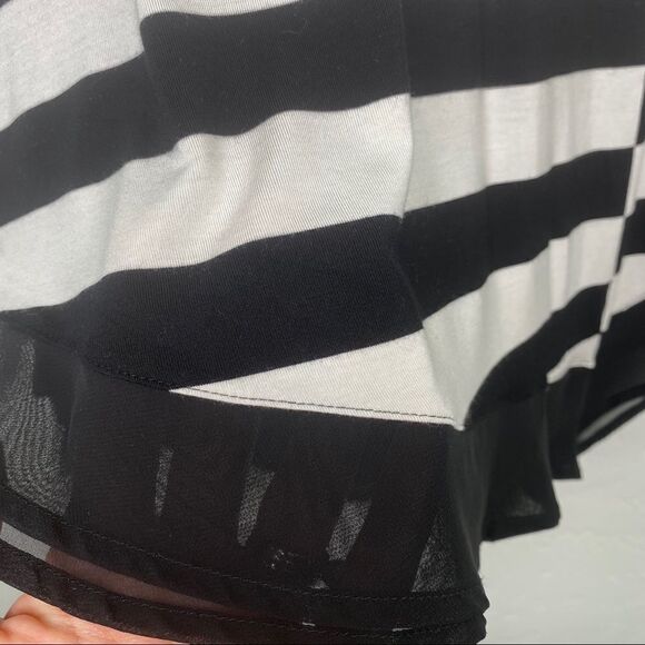 White House Black Market striped tunic med… - Picture 3 of 6